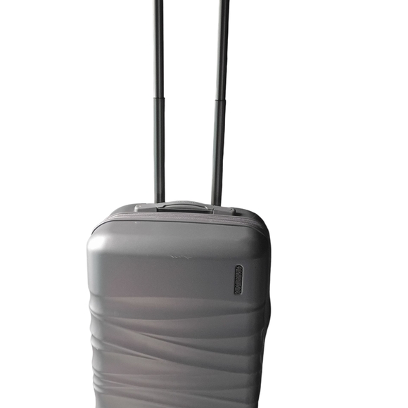 Used Hardside American Tourister Carry On Spinner - Picture 1 of 4
